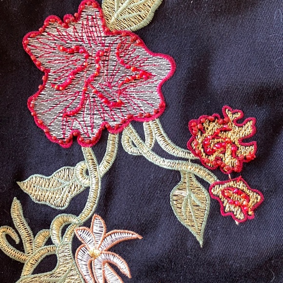 Vanity Collection Beaded High Rise Ankle Jeans Black Small - Picture 6 of 8